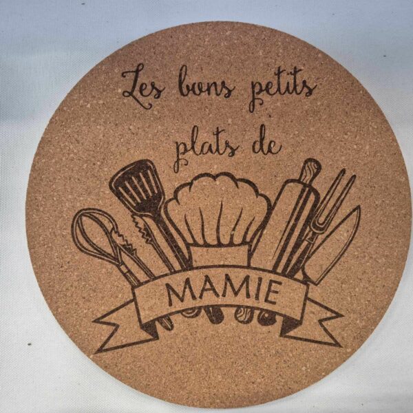 Dessous de plat en liège gravé : Les bons petits plats de Maman, modèle 2