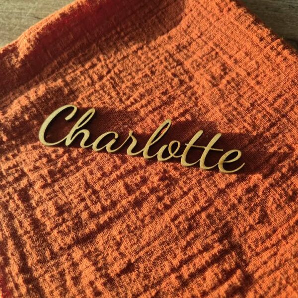 Marque place en bois personnalisé